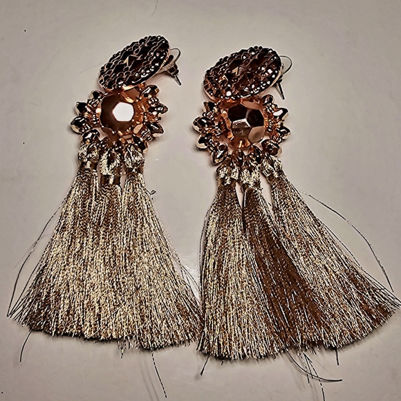 Lightweight long rose gold champagne faceted tassle fringe earrings, luxury - Picture 2 of 8